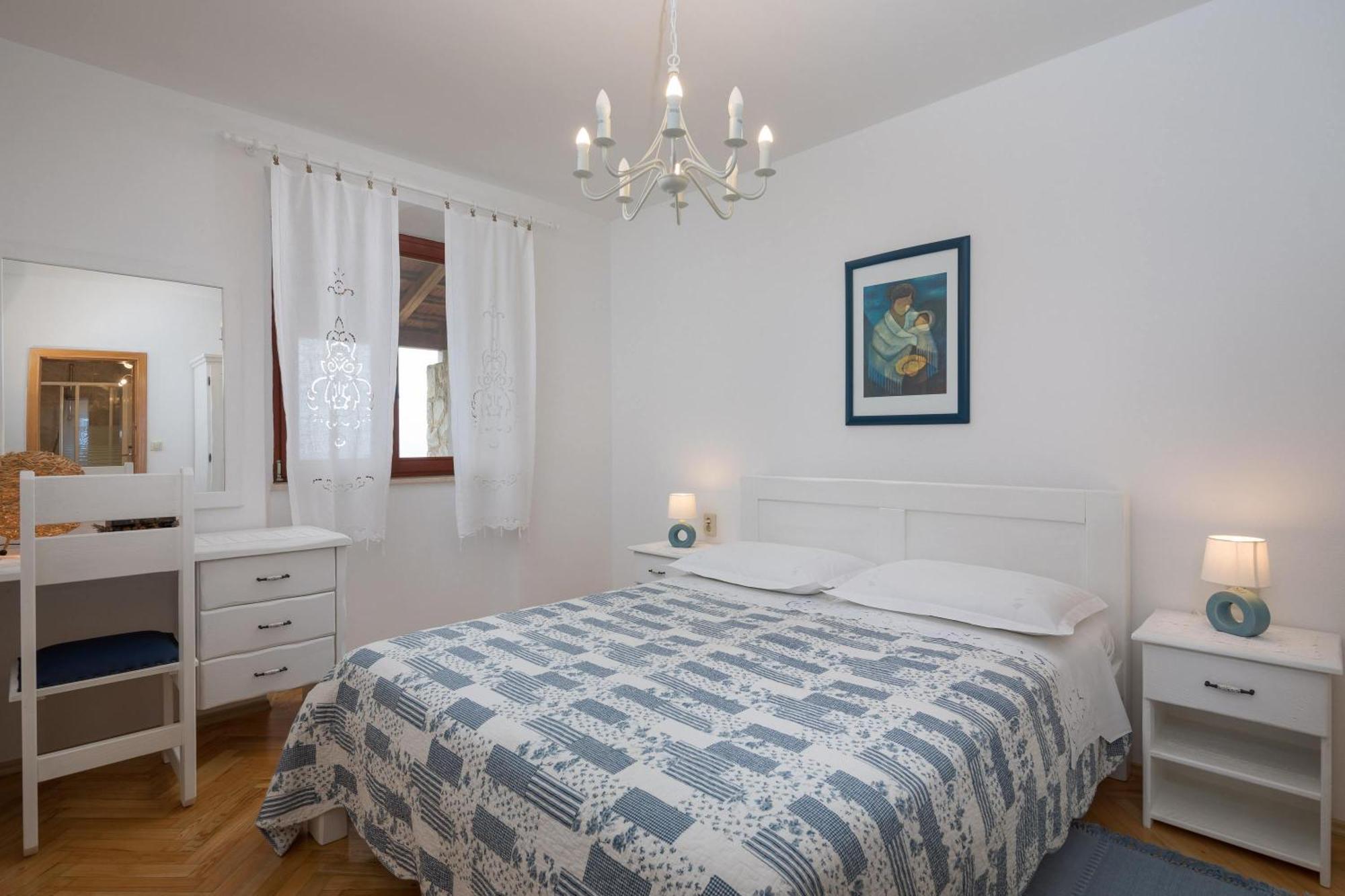 Apartment Perka Sveta Nedelja (Hvar)
